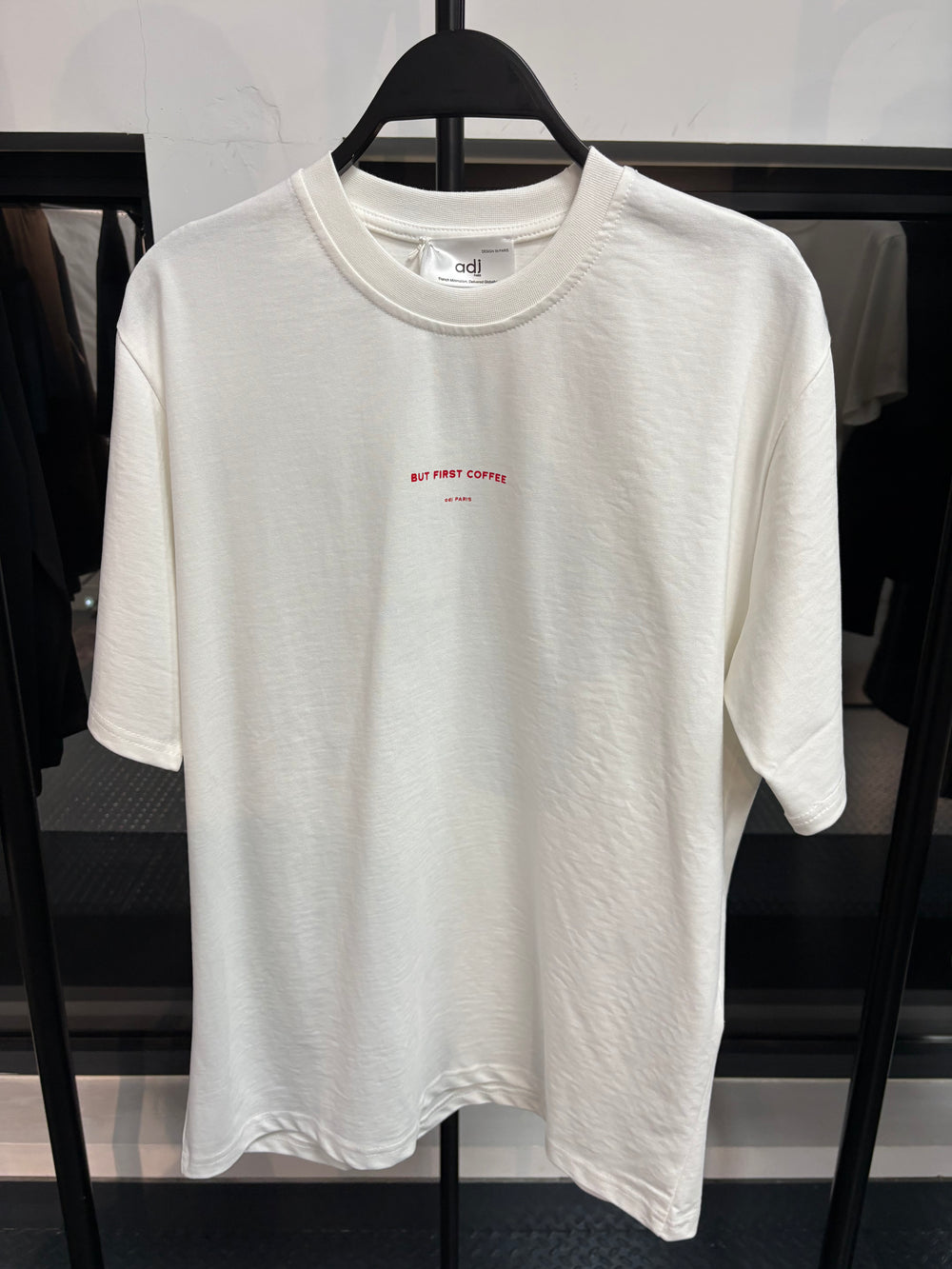 Le T-Shirt BUT FIRST COFFEE - Blanc